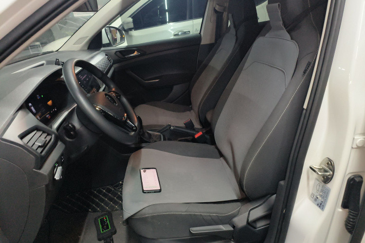 大众 途铠 2023款 1.5L 自动风尚版局部细节19