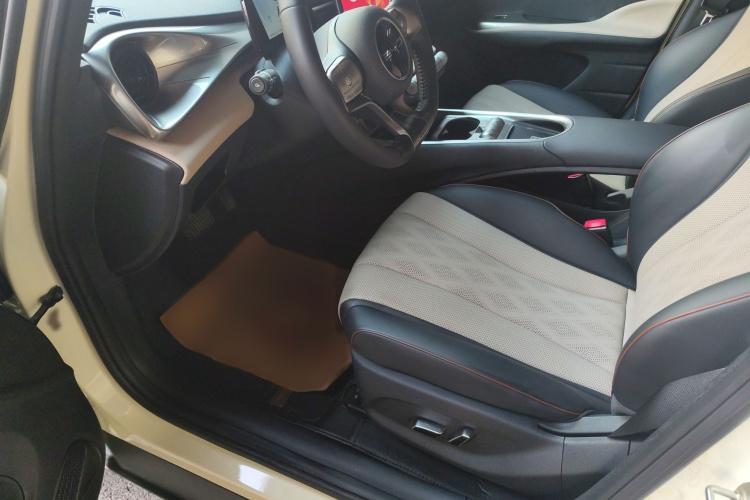 比亚迪 海豚 2023款 420km 时尚版局部细节19