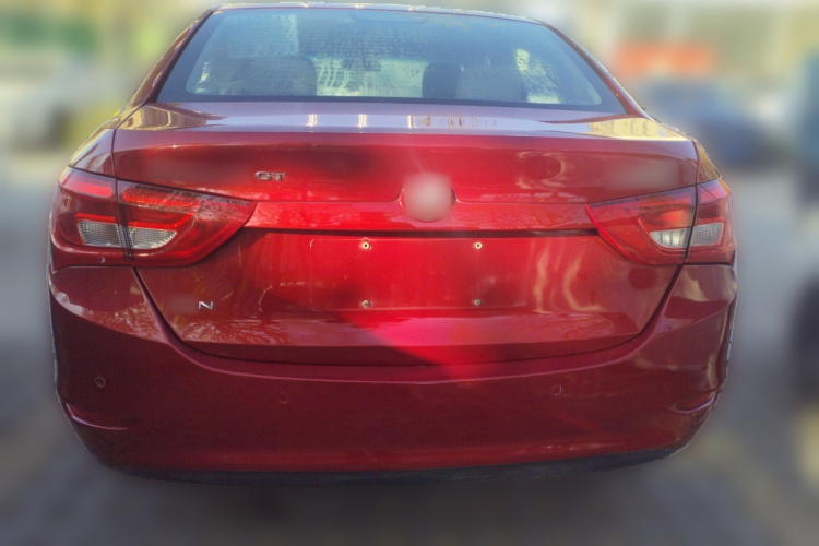 别克 英朗 2015款 15N 手动豪华型车身外观6