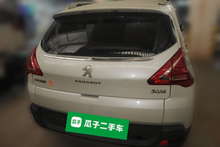 标致3008 2013款 2.0L 自动经典版车身外观6004