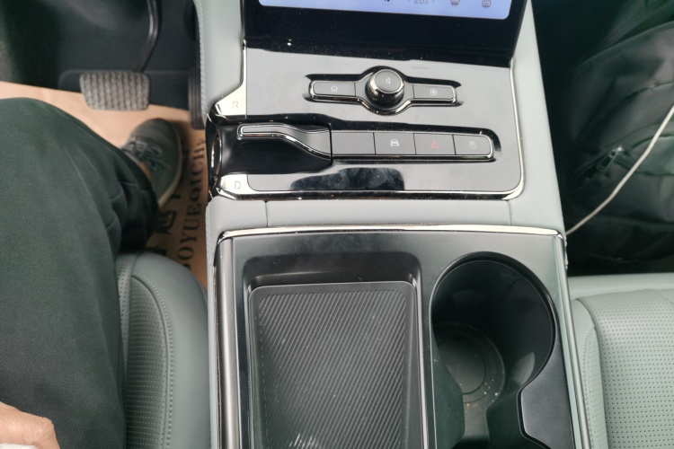 蔚来ES8 2020款 415KM 签名版 六座版局部细节18