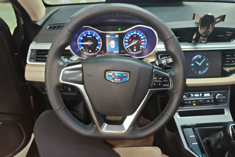 吉利汽车 帝豪 2018款 1.5L 手动豪华型中控内饰13