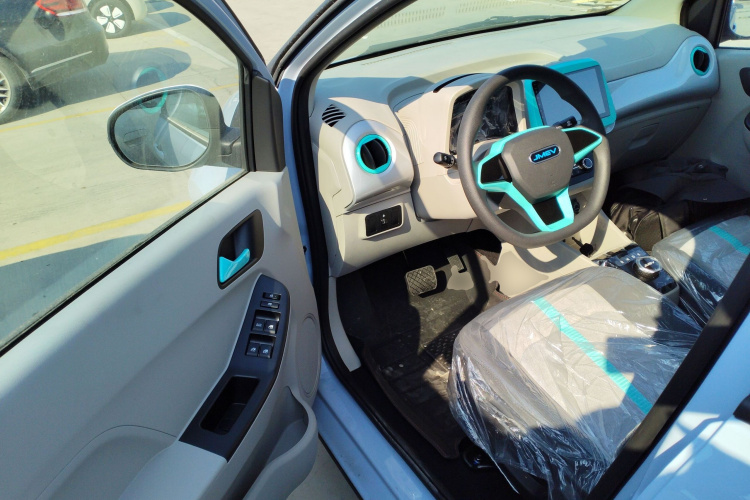 江铃集团新能源 易至EV2 2024款 201km 舒适型中控内饰20