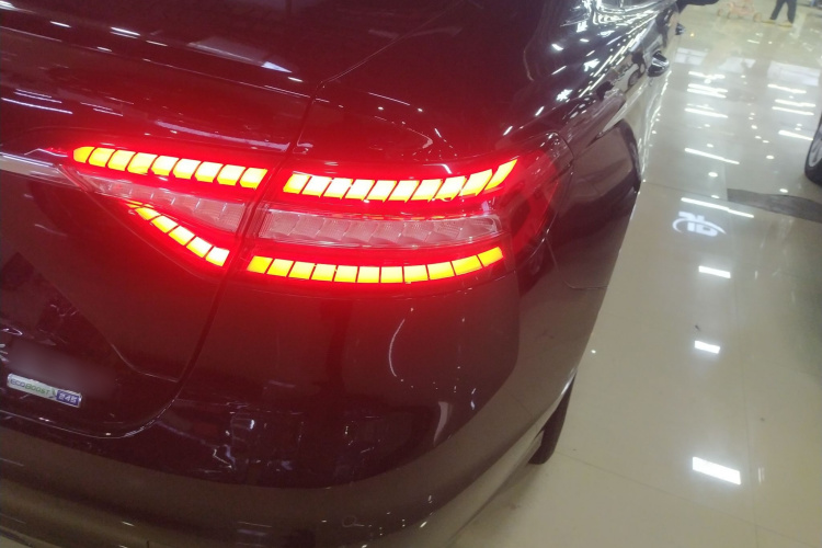 福特 金牛座 2019款 EcoBoost 245 尊享版车身外观9