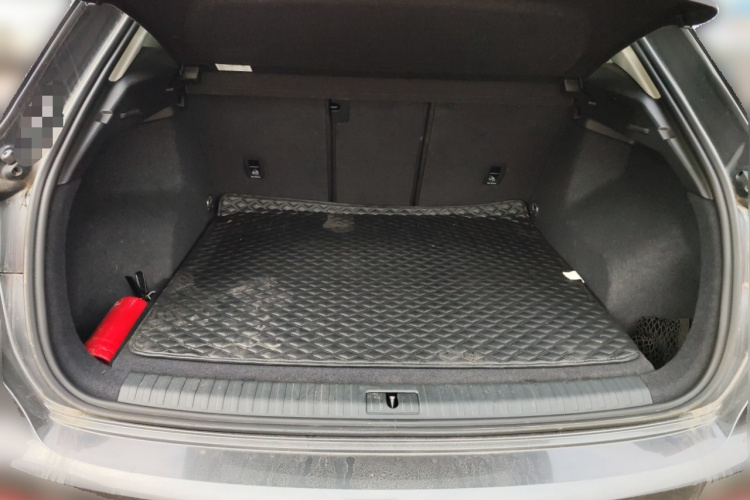 奥迪Q3 2020款 35 TFSI 进取动感型局部细节23