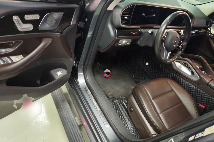 奔驰GLE 2020款 GLE 350 4MATIC 时尚型中控内饰20