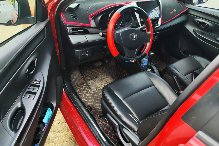 丰田 YARiS L 致享 2017款 1.5E CVT魅动版中控内饰7003