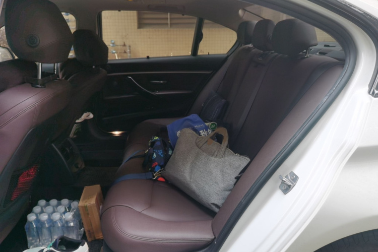 宝马3系 2019款 320Li M运动曜夜版中控内饰7004