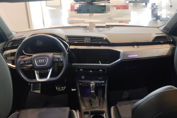 奥迪Q3 2024款 40 TFSI 时尚动感型中控内饰12