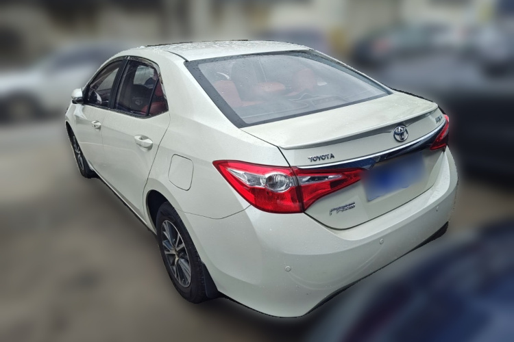 丰田 雷凌 2016款 1.6G CVT精英版车身外观5