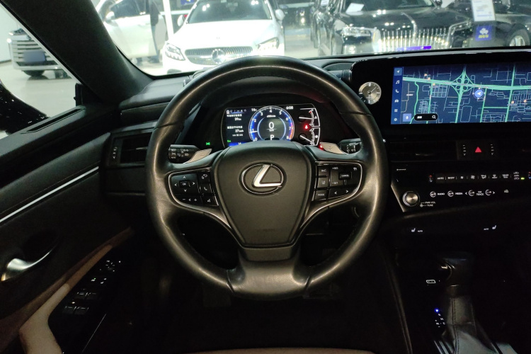 雷克萨斯ES 2022款 200 卓越版中控内饰13