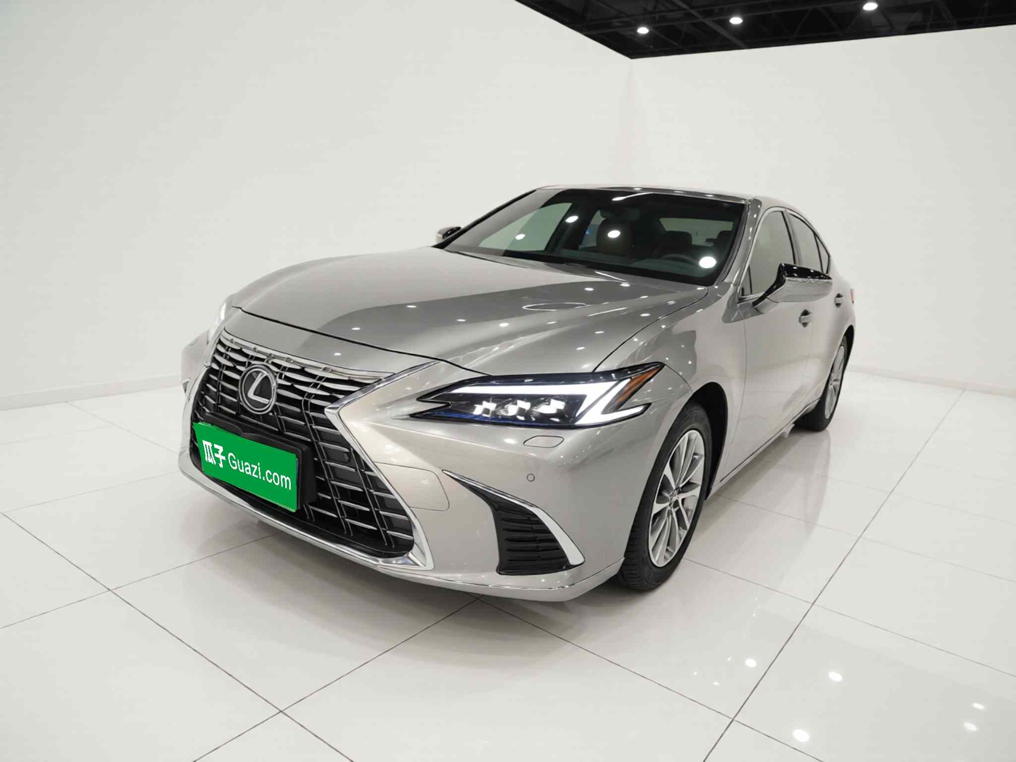 雷克萨斯ES 2025款 200 臻享版(2)