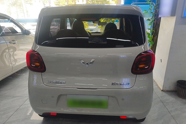五菱汽车 宏光MINIEV 2025款 四门版 臻享款车身外观6
