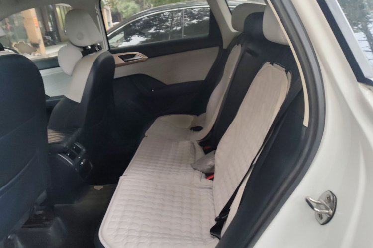 大众 途岳 2023款 300TSI 两驱满月版中控内饰7004