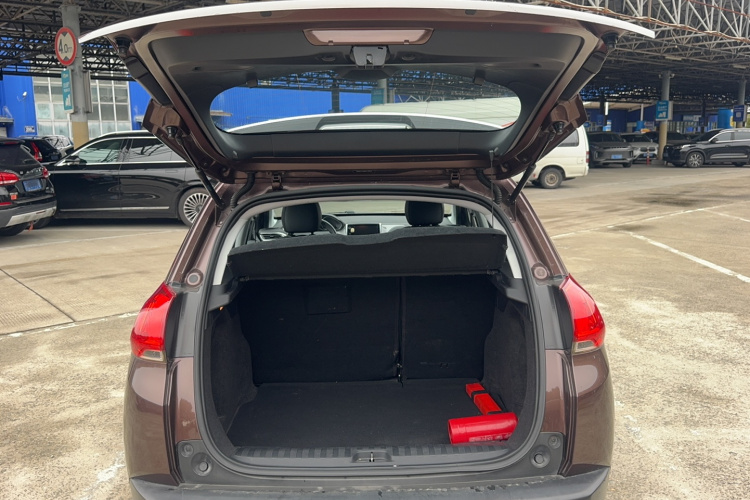 标致2008 2014款 1.6L 自动领航版局部细节23