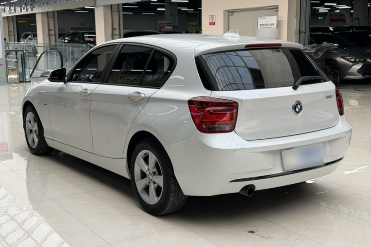 宝马1系(进口) 2013款 改款 118i 运动型车身外观6002