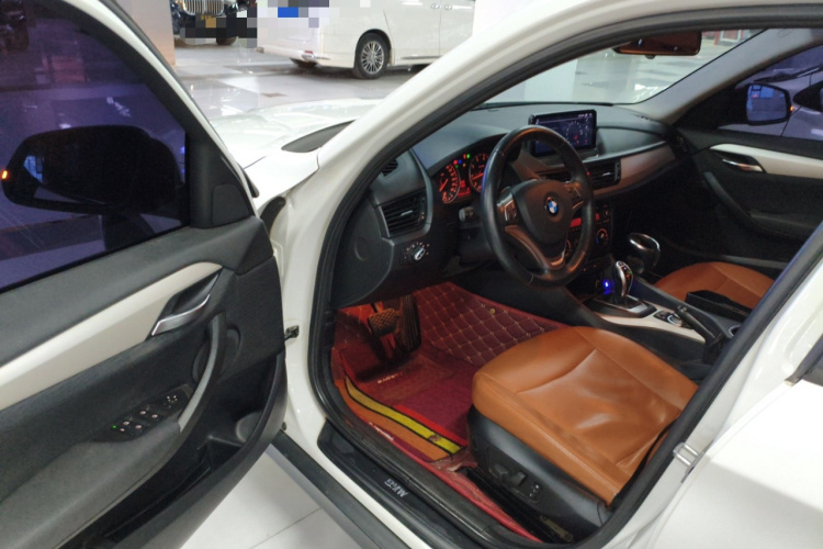 宝马X1 2014款 sDrive18i 时尚型中控内饰20