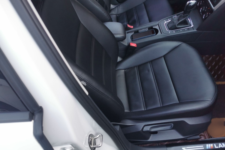 大众 凌渡 2019款 230TSI DSG风尚版 国VI局部细节41