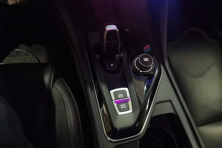 领克03 2021款 2.0TD 自动劲 冠军版局部细节18