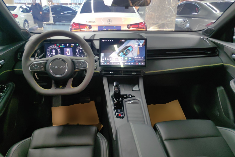 领克03 2023款 1.5TD DCT劲Plus中控内饰7002