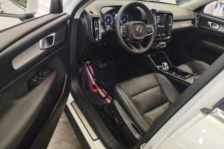 沃尔沃XC40 2022款 T4 四驱智远豪华版中控内饰20