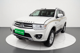 三菱 帕杰罗·劲畅 2013款 3.0L 自动两驱豪华版