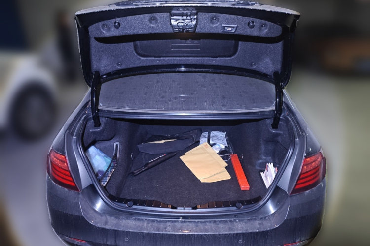 宝马5系 2017款 525Li 领先型中控内饰23