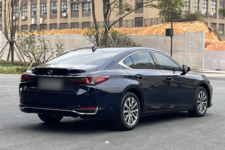 雷克萨斯ES 2023款 260 卓越版车身外观6008