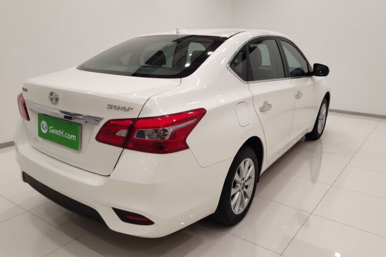 日产 轩逸 2019款 经典 1.6XL CVT豪华版车身外观7