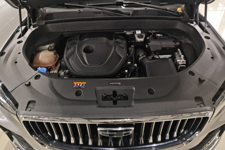 吉利汽车 星越L 2021款 2.0TD DCT EVO两驱尊贵型机舱底盘24