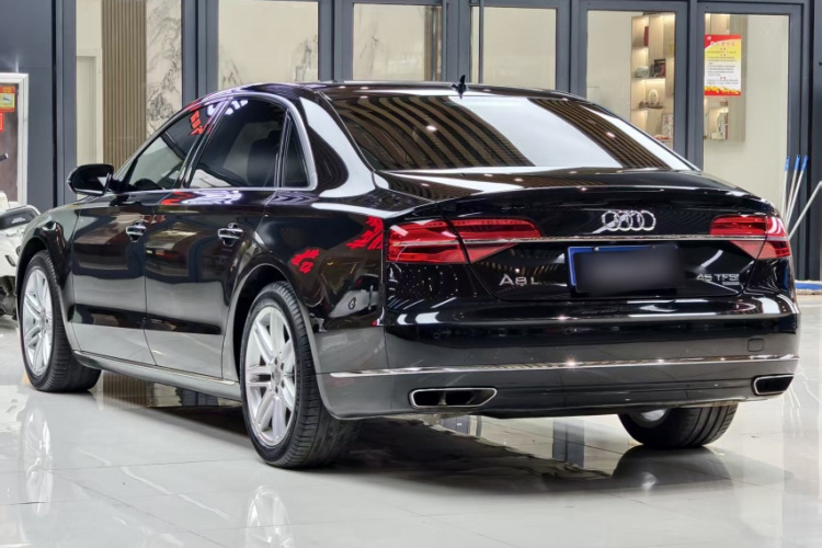 奥迪A8 2016款 A8L 45 TFSI quattro舒适型车身外观6010