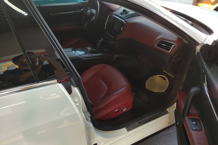 玛莎拉蒂 Ghibli 2021款 2.0T 锋芒版局部细节41