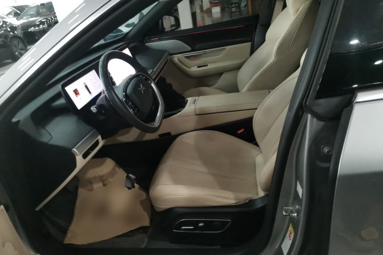 小鹏P7 2022款 480E+中控内饰19