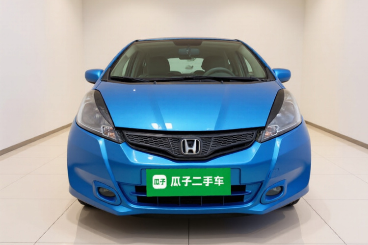 本田 飞度 2011款 1.3L 手动舒适版车身外观2