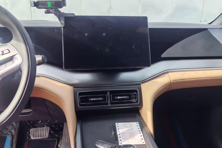 比亚迪 宋L DM-i 2024款 112km 领先型中控内饰7004