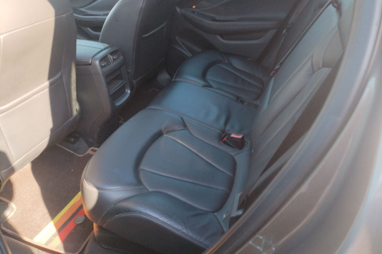 别克 昂科威 2016款 20T 两驱精英型中控内饰7004