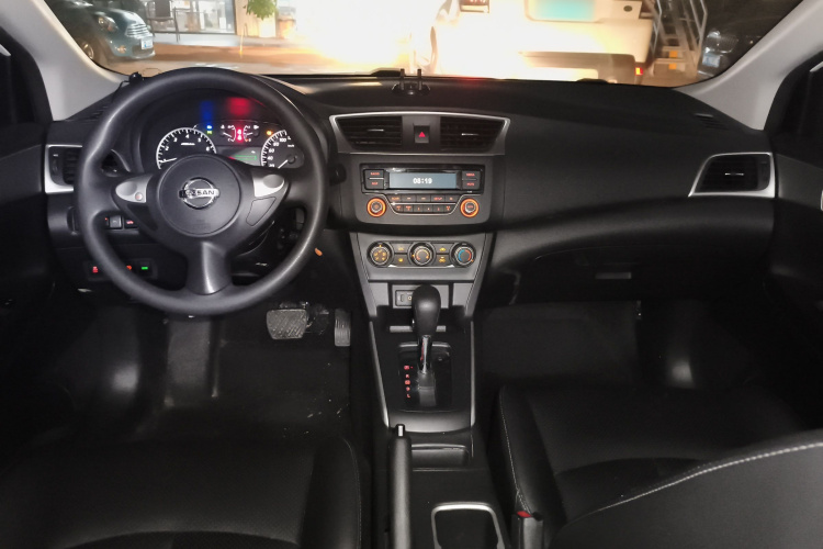 日产 轩逸 2021款 经典 1.6XE CVT舒适版中控内饰12