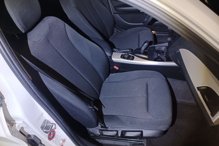 宝马1系(进口) 2013款 改款 116i 领先型局部细节41