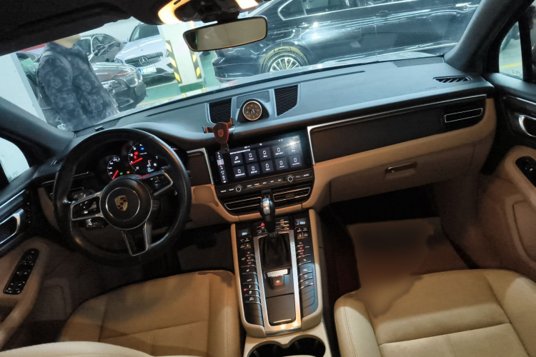 保时捷 2018款 Macan 2.0T中控内饰7002