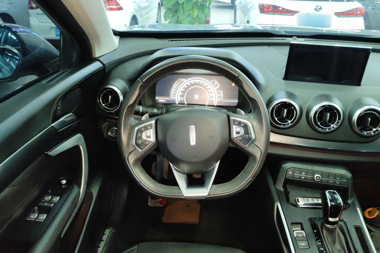 魏牌 VV7 2017款 2.0T 豪华型局部细节13