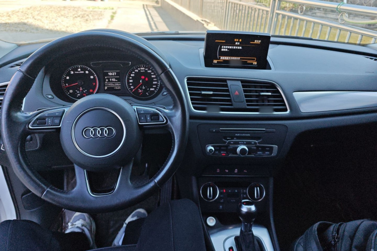 奥迪Q3 2016款 30 TFSI 风尚型中控内饰12