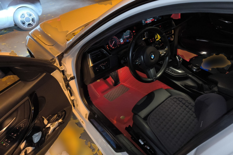 宝马3系 2018款 320Li 领先型M运动套装中控内饰20