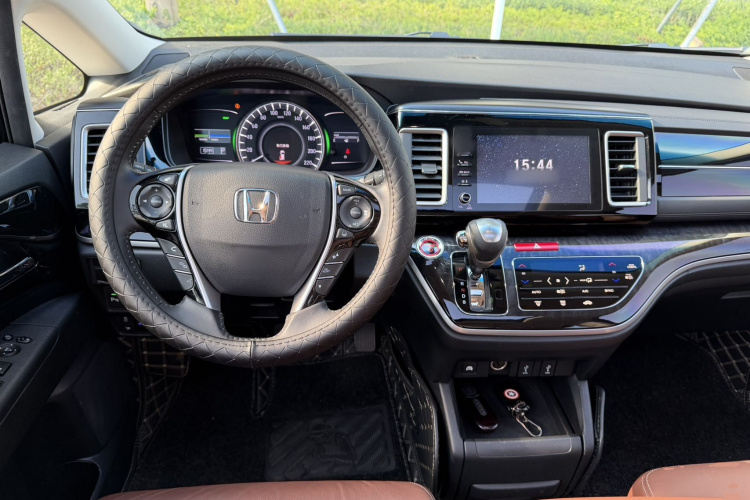 本田 艾力绅 2019款 2.0L 混动至尊版局部细节13