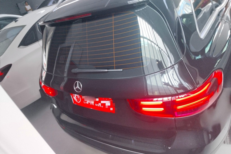 奔驰GLB 2024款 GLB 200 动感型车身外观6004