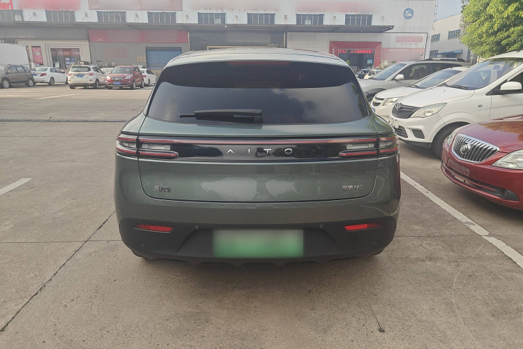 鸿蒙智行 问界M5 2022款 增程四驱性能版车身外观6