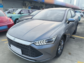 比亚迪 秦PLUS 2024款 荣耀版 DM-i 55KM领先型