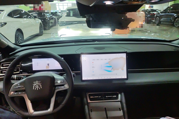 比亚迪 秦L 2025款 DM-i 智驾版 120KM领先型中控内饰7002