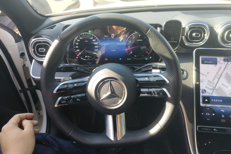 奔驰C级 2024款 改款 C 260 L 运动版中控内饰13