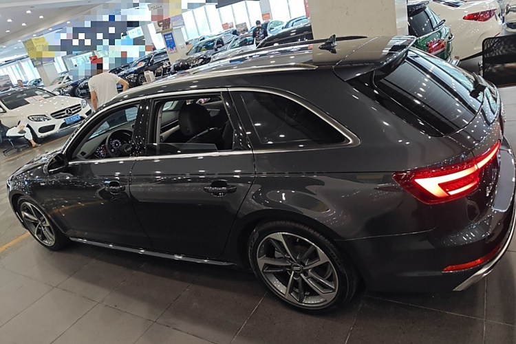 奥迪A4(进口) 2020款 Avant 先锋派 40 TFSI 时尚动感型车身外观6003