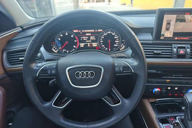 奥迪A6L 2018款 30周年年型 30 FSI 风尚型中控内饰7003